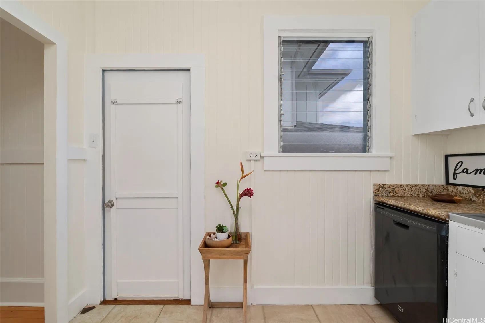 Honolulu, Hawaii 96815, United States, 3 Bedrooms Bedrooms, ,1 BathroomBathrooms,Residential,Active,153895