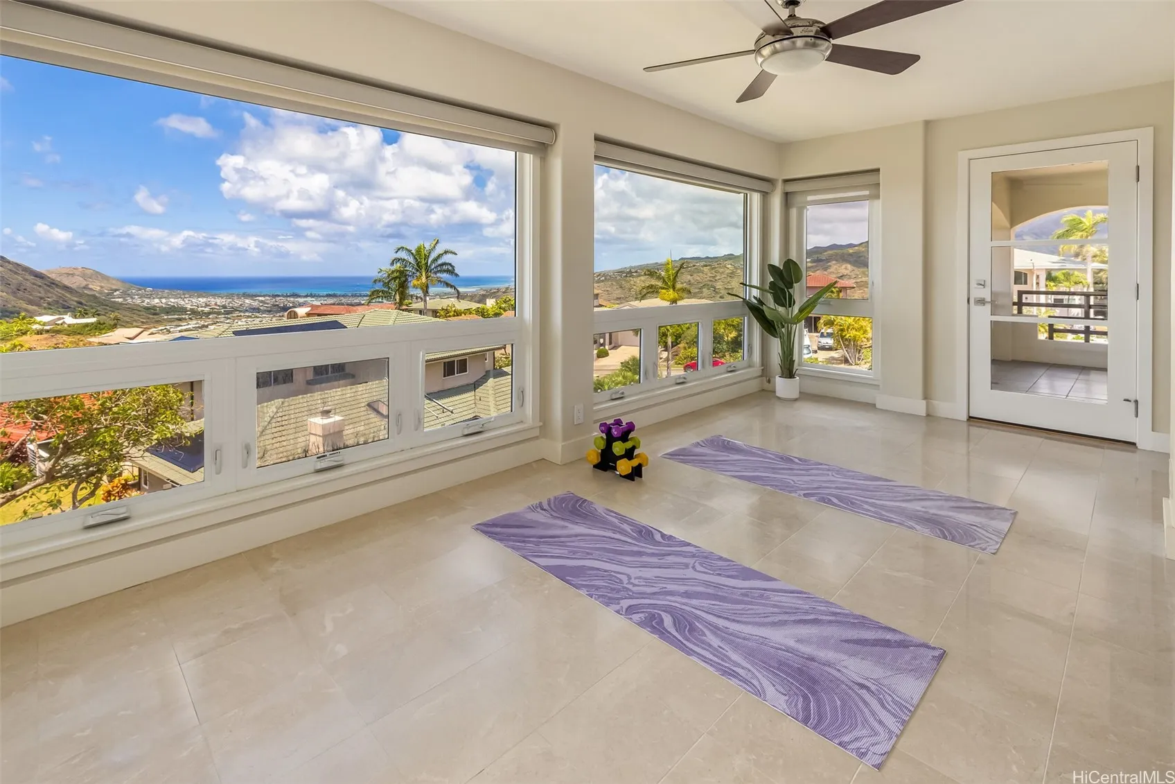 Honolulu, Hawaii 96825, United States, 5 Bedrooms Bedrooms, ,6 BathroomsBathrooms,Residential,Active,128997