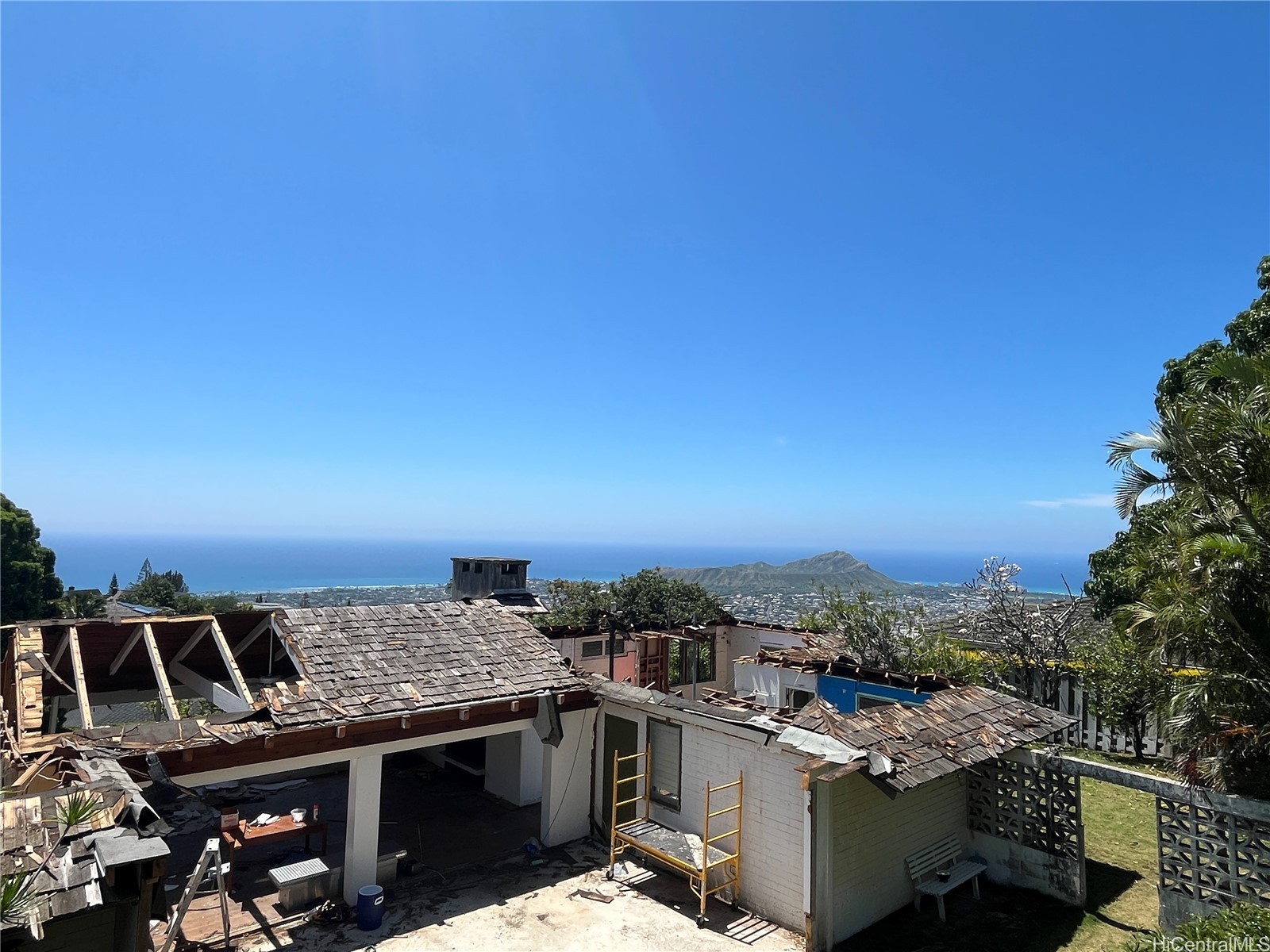 Honolulu Land