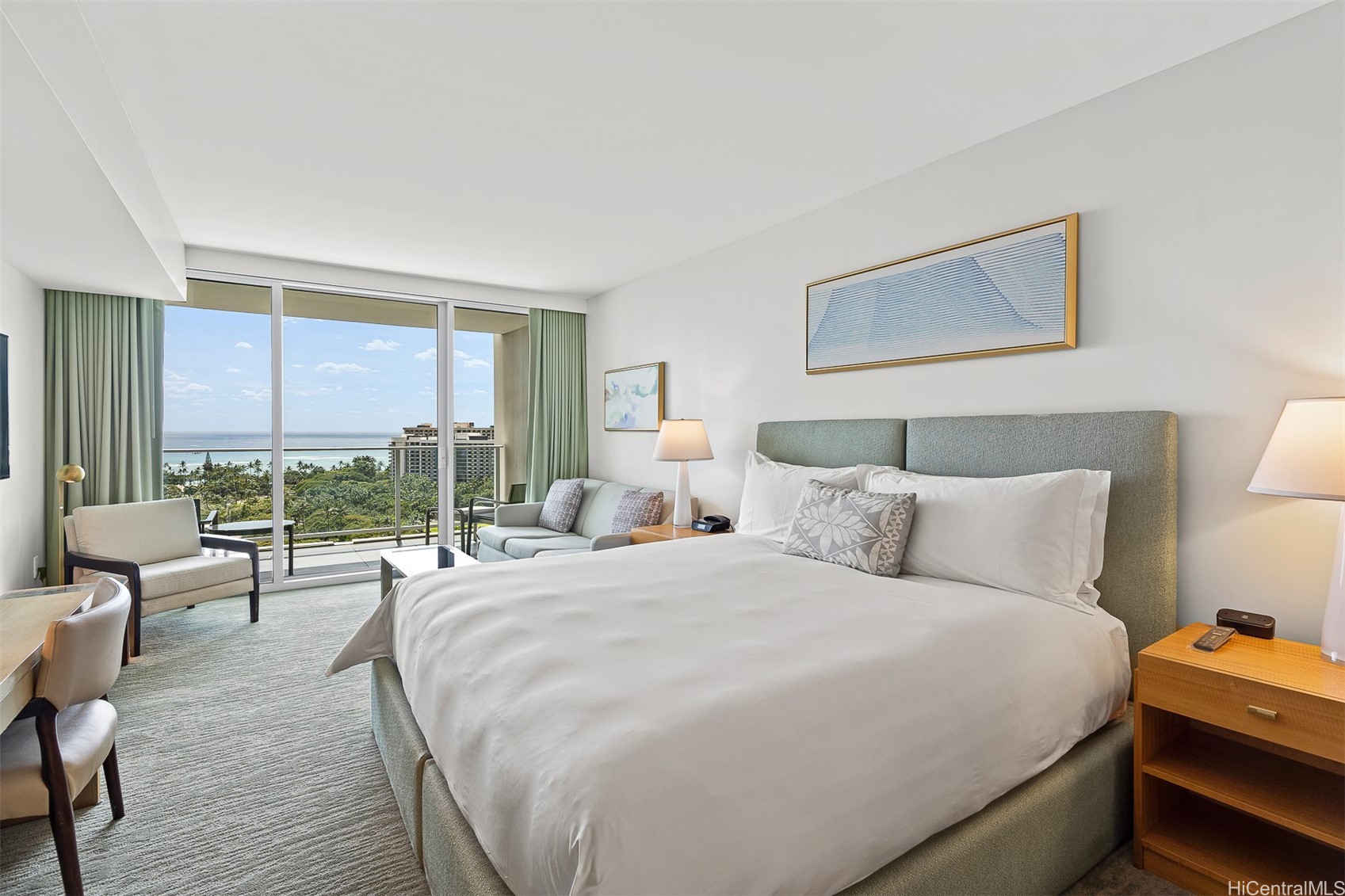 383 Kalaimoku Street E1803