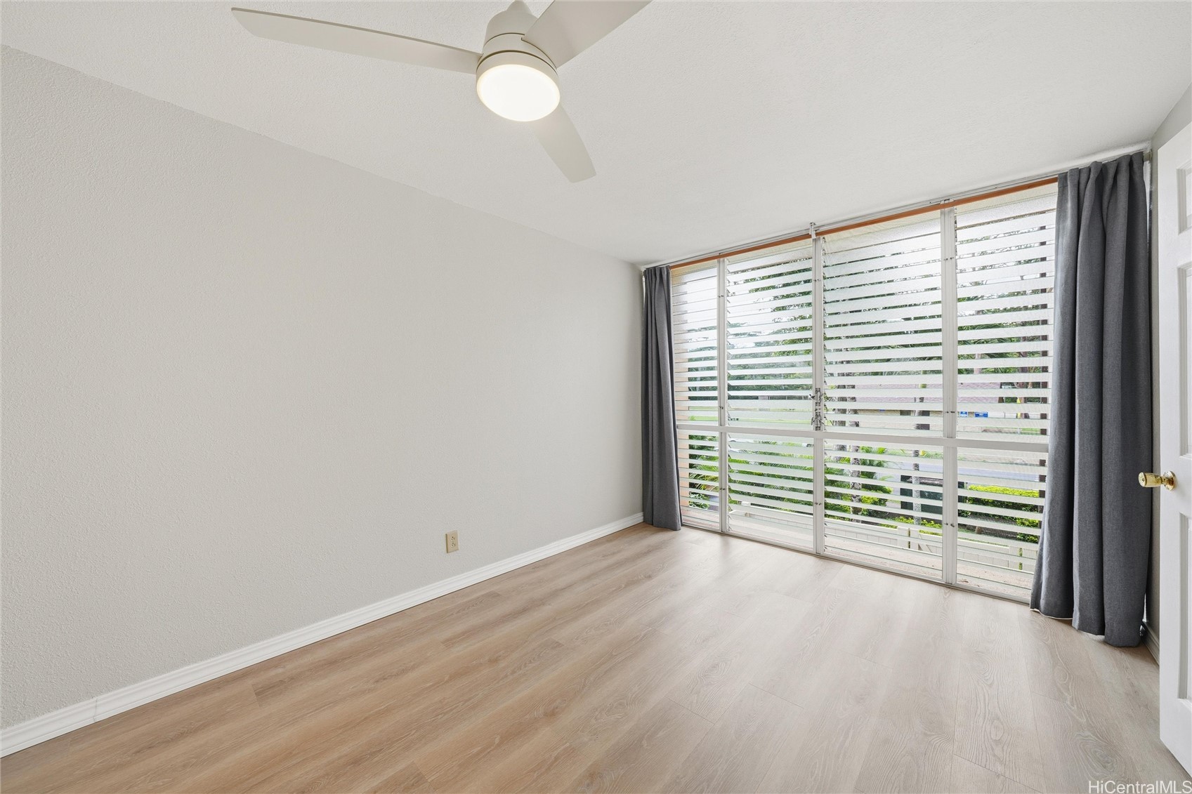 95-055 Waikalani Drive H201