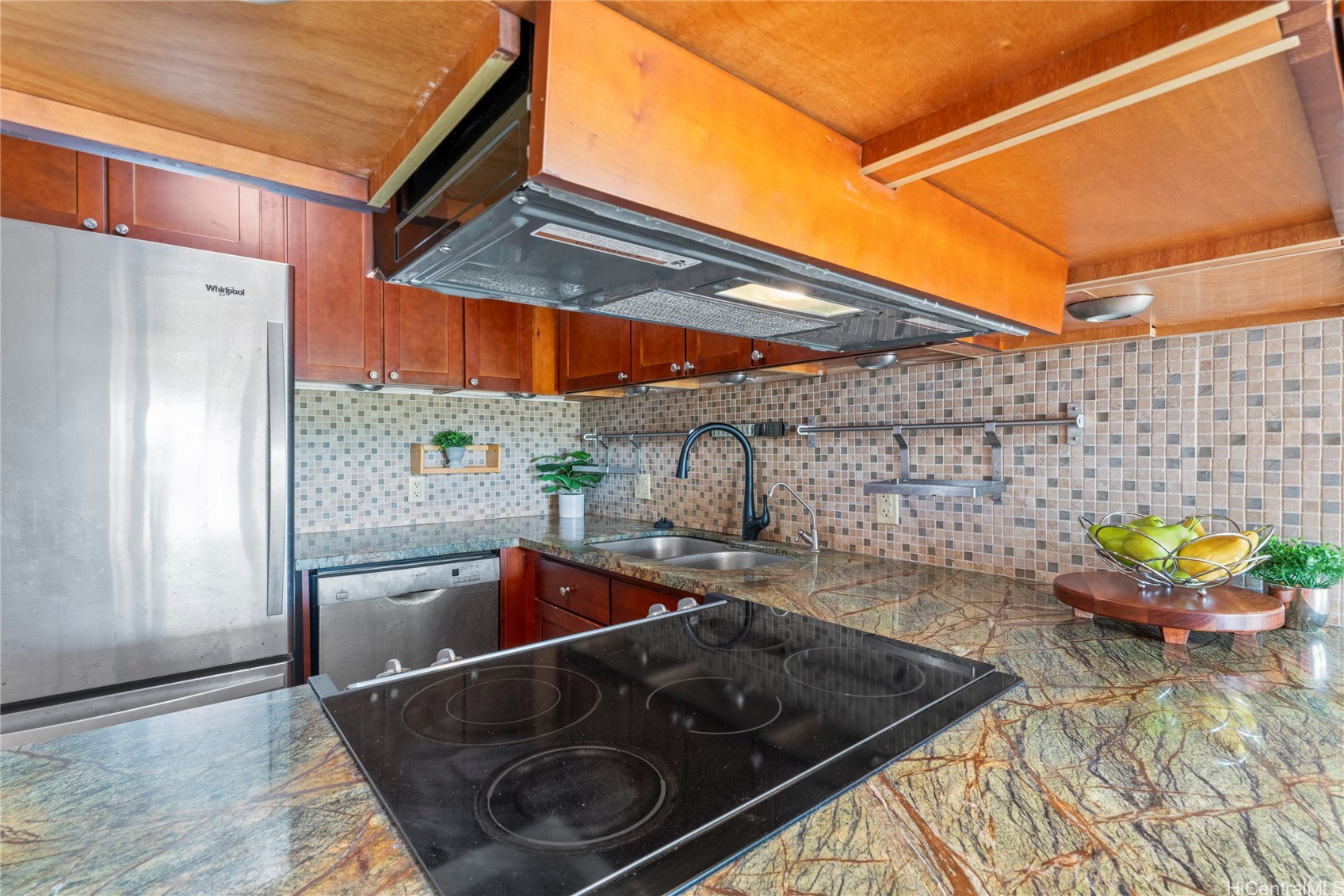 3138 Waialae Avenue 802