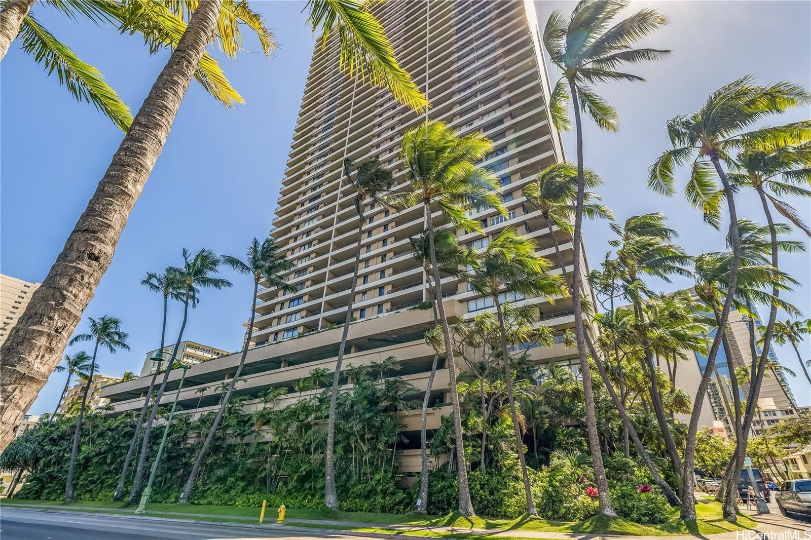 2121 Ala Wai Condominium