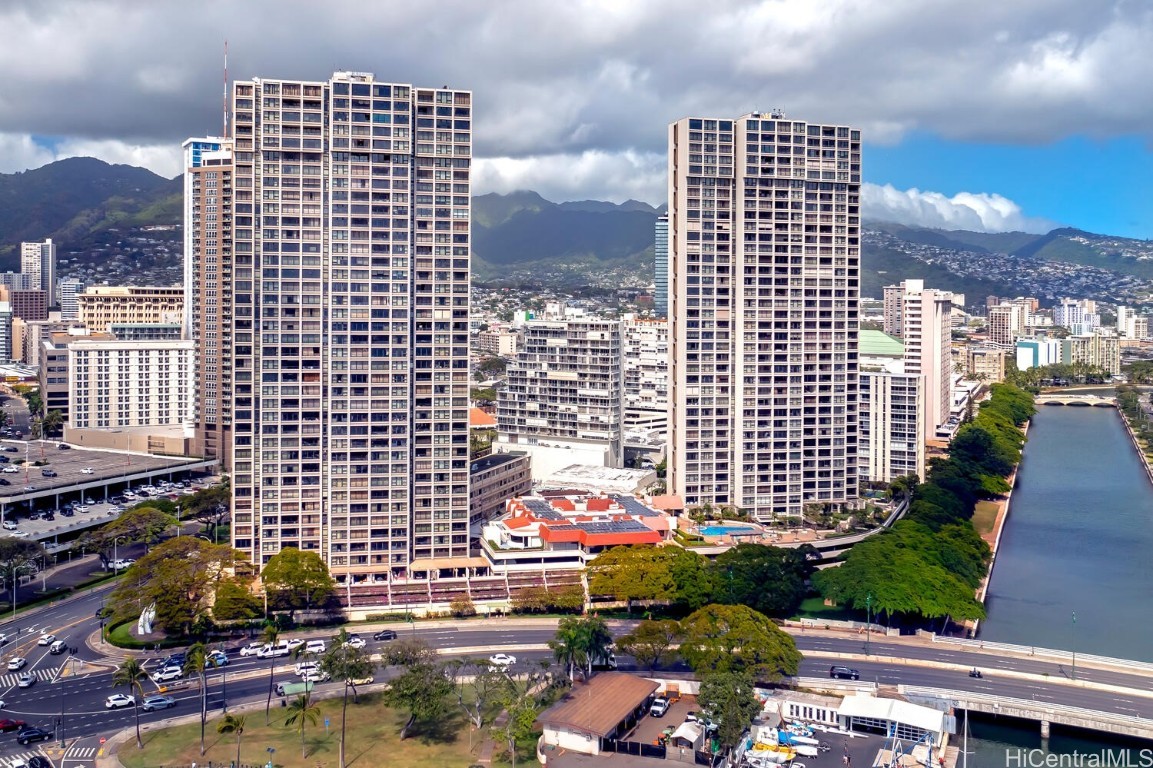 Yacht Harbor Towers Condominium