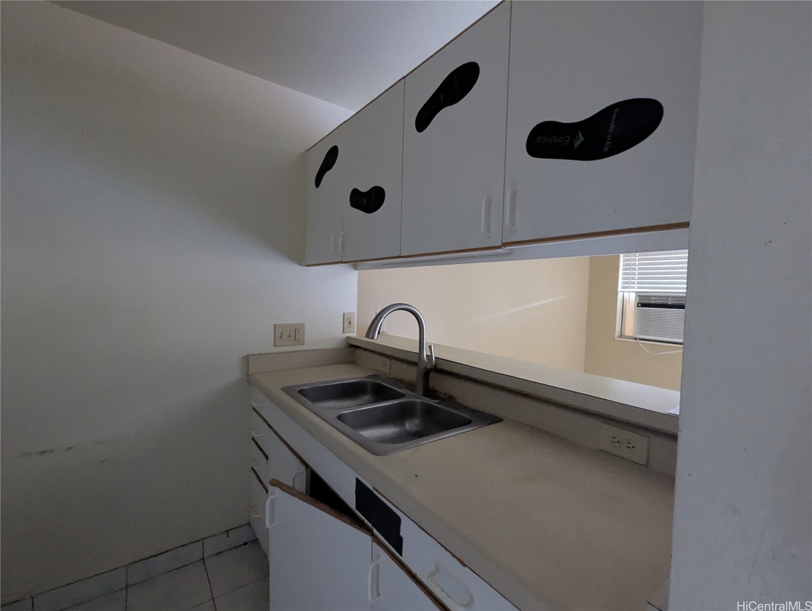 91-1050 Makaaloa Street 11C