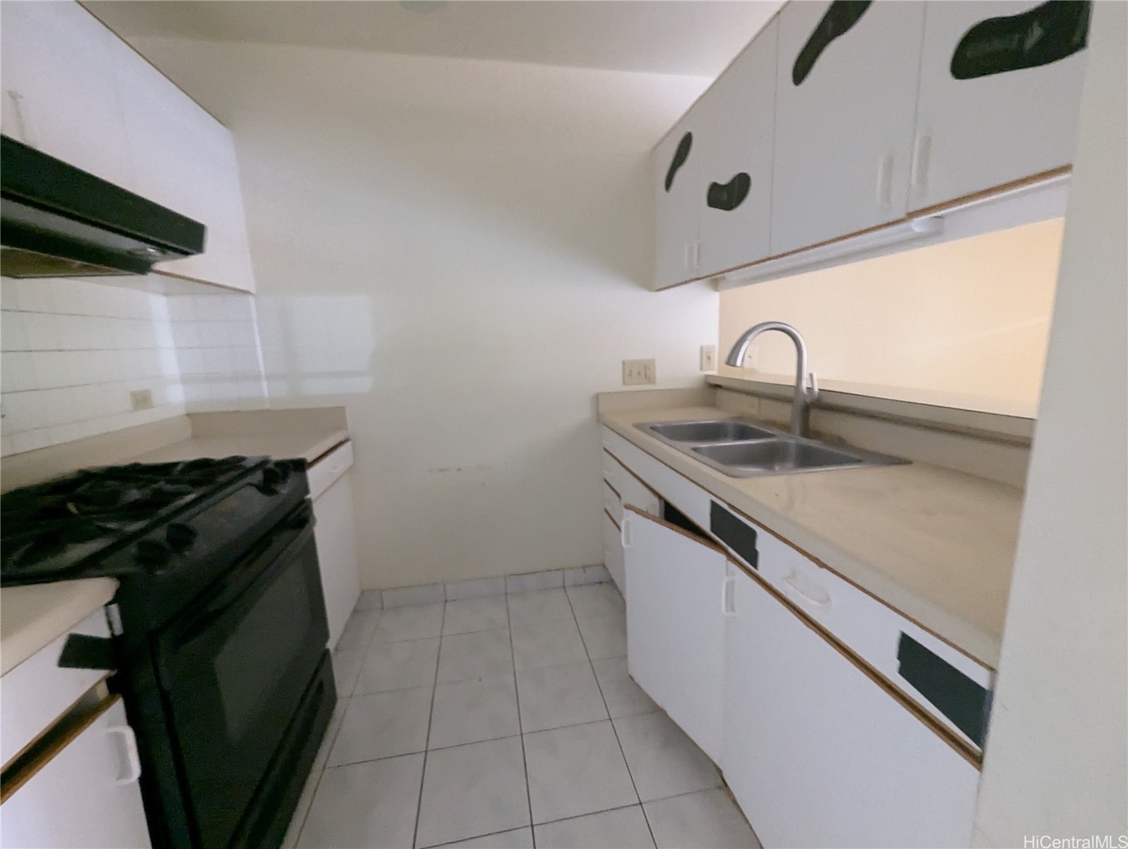 91-1050 Makaaloa Street 11C