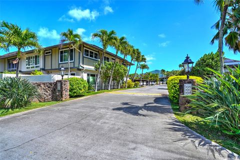 Photo of 215 Kawaihae Street #F1, Honolulu, HI 96825 (MLS # 202601439)