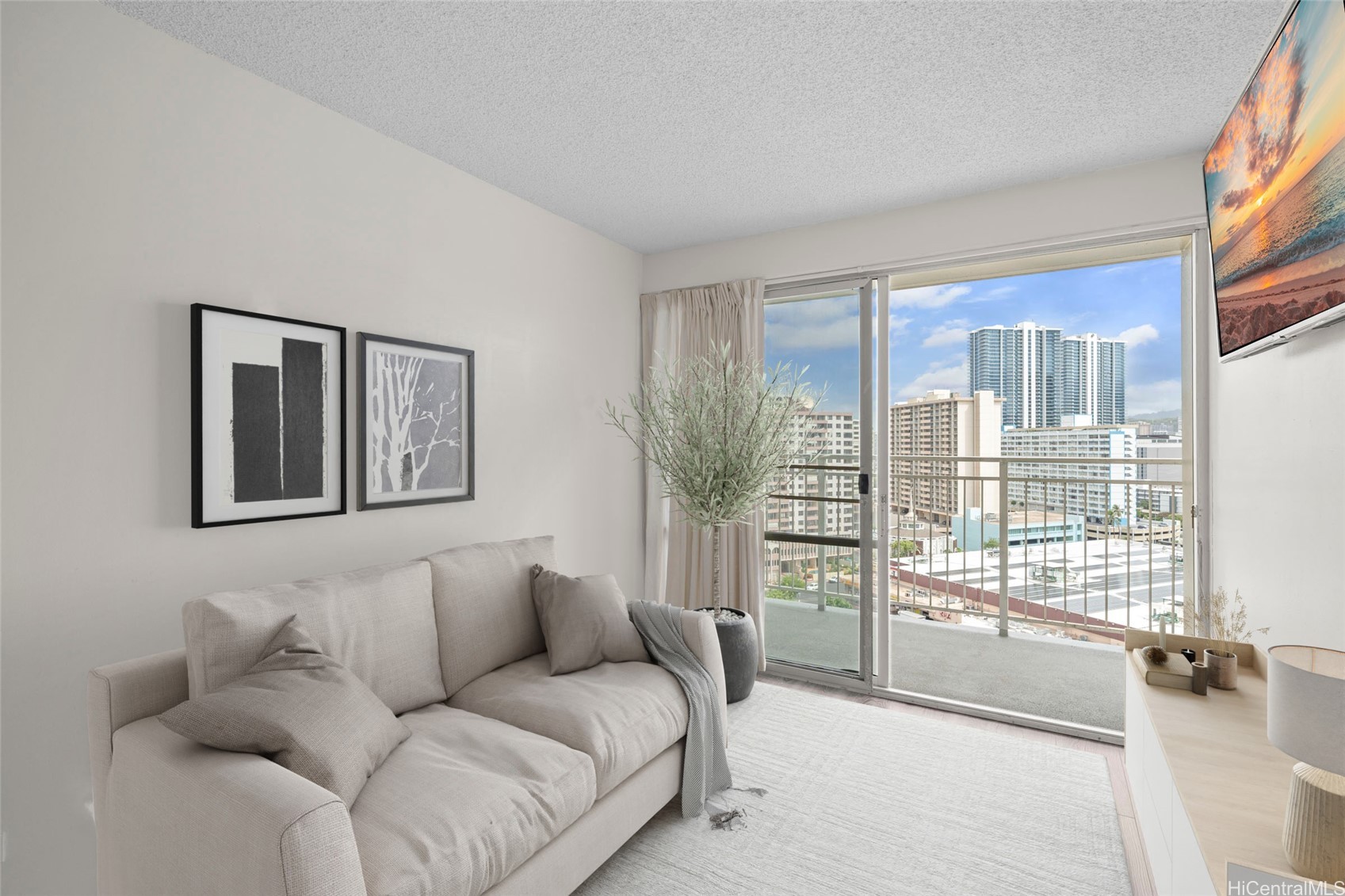 1655 Makaloa Street 1502