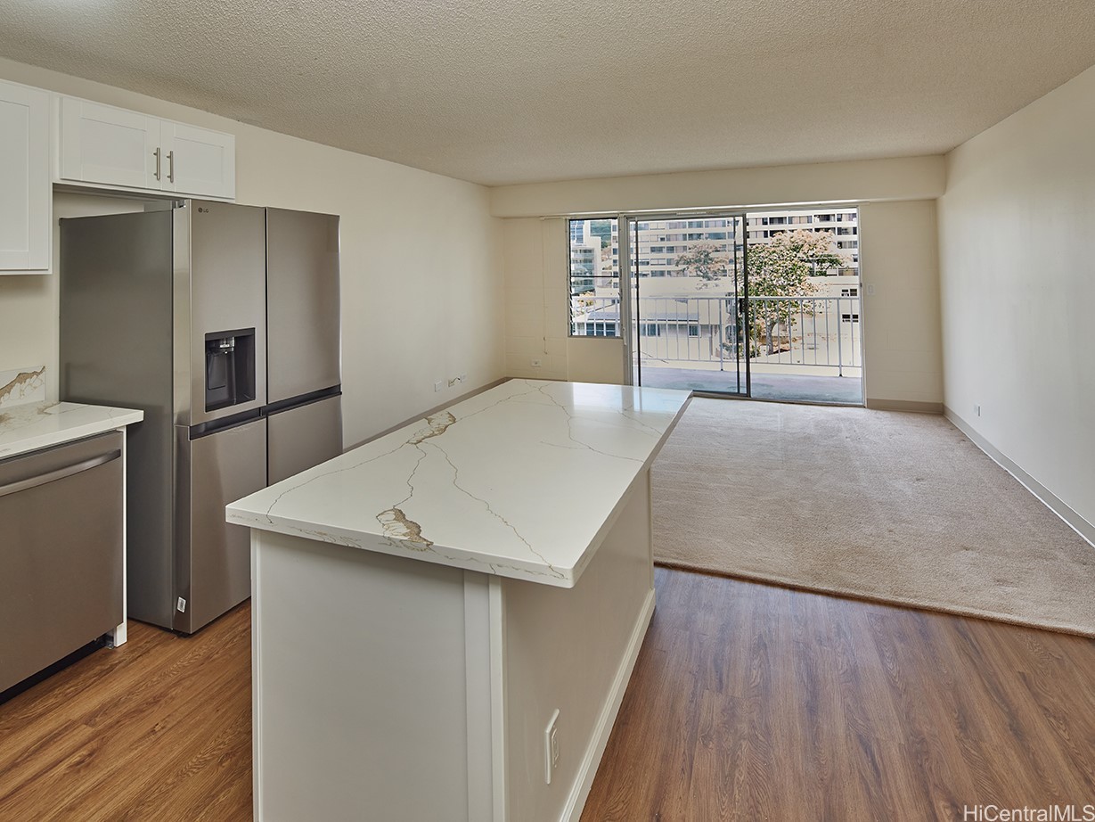 1333 Heulu Street 408