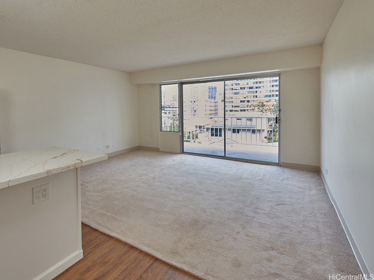 1333 Heulu Street 408