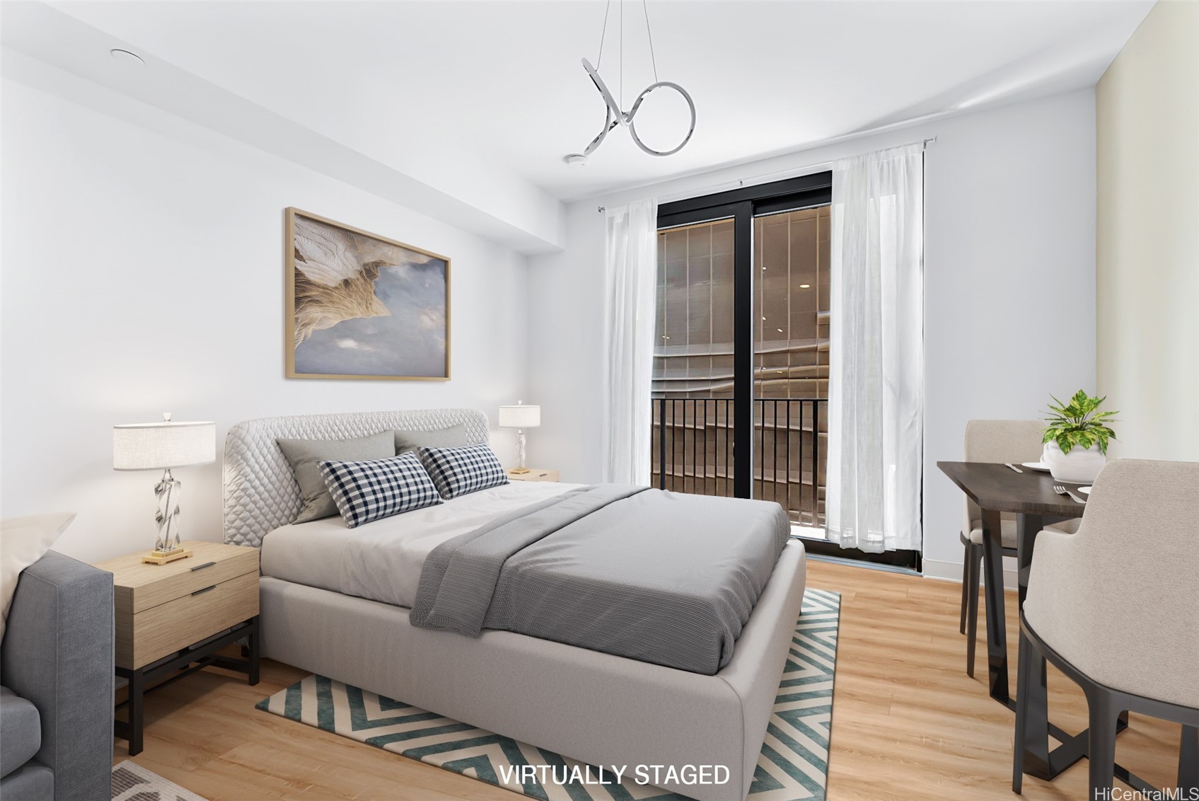 987 Queen Street 508
