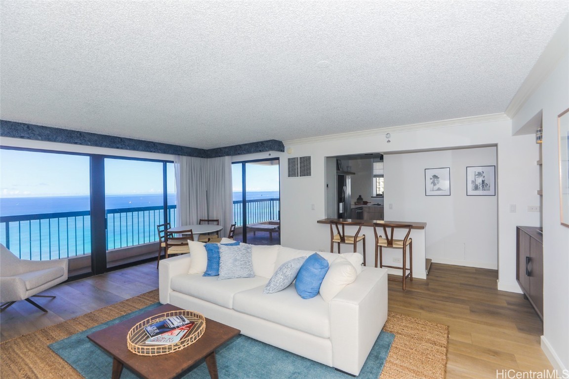 2470 Kalakaua Avenue 2804