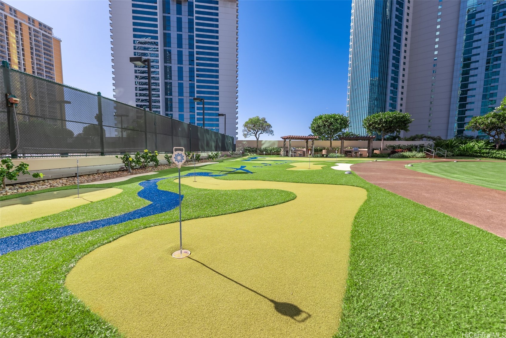 1177 Queen Street 1708