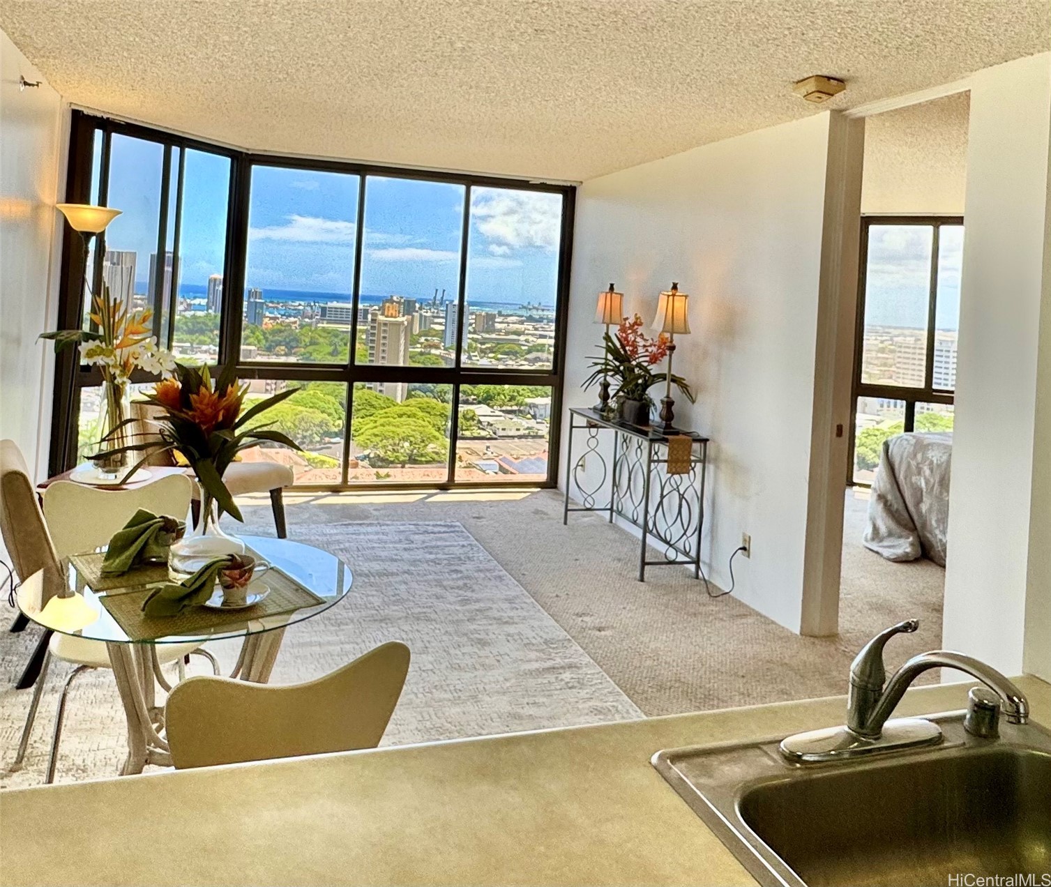 2040 Nuuanu Avenue 1602