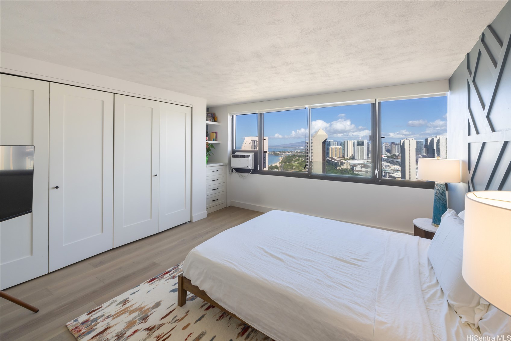 343 Hobron Lane 3901