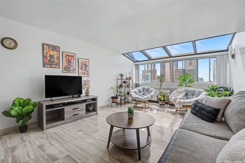 500 University Avenue 904 Honolulu HI 96826