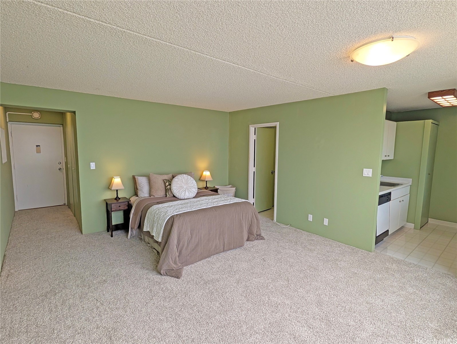 400 Hobron Lane 3306