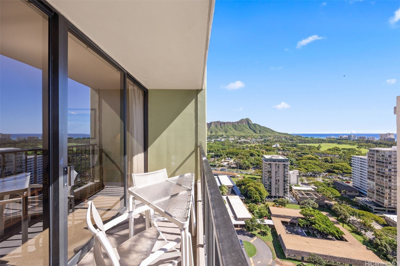 229 Paoakalani Avenue 2506-(NUC)