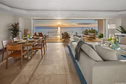 Photo of 3019 Kalakaua Avenue #6, Honolulu, HI 96815 (MLS # 202528081)