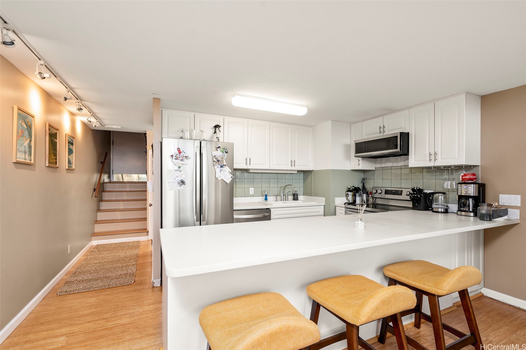 666 Prospect Street I208