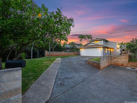 Photo of 95-197 Lelewalo Street, Mililani, HI 96789 (MLS # 202518908)