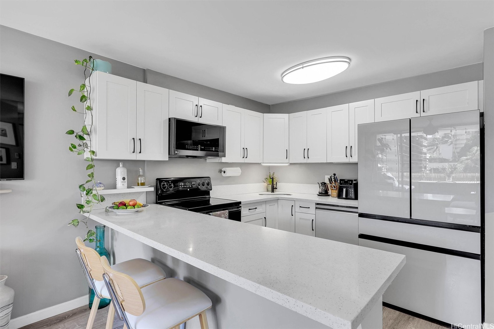 430 Kaiolu Street 401