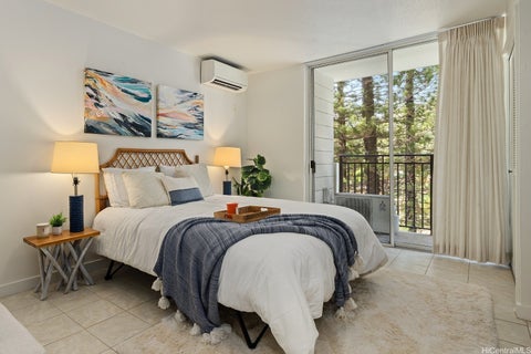 Photo of 1610 Kanunu Street #306, Honolulu, HI 96814 (MLS # 202618711)