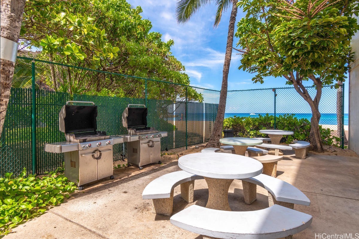 Makaha Beach Cabanas Residential Lease
