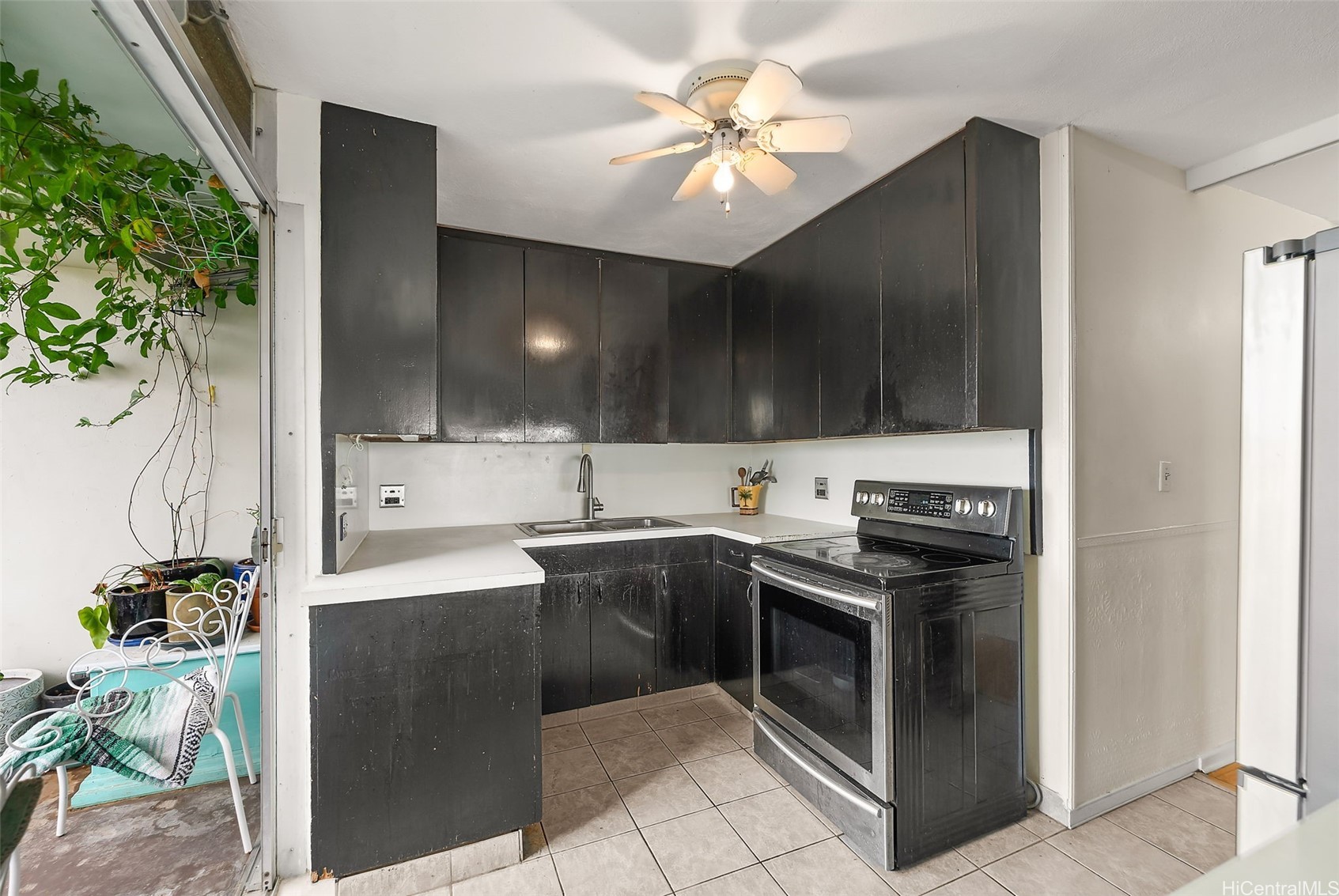 1519 Nuuanu Avenue 947