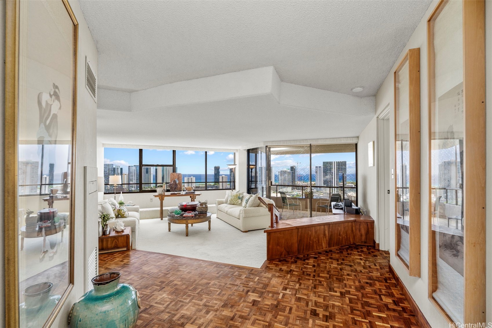 Admiral Thomas Apts Condominium