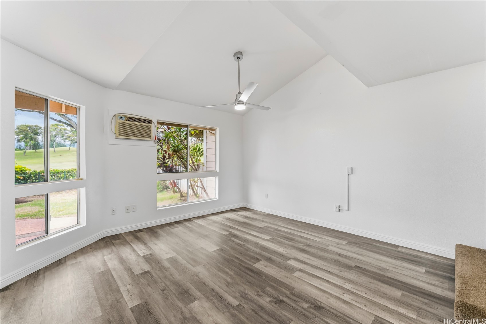 94-827 Lumiauau Street F102