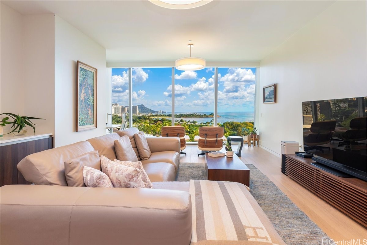 1118 Ala Moana Boulevard 1002