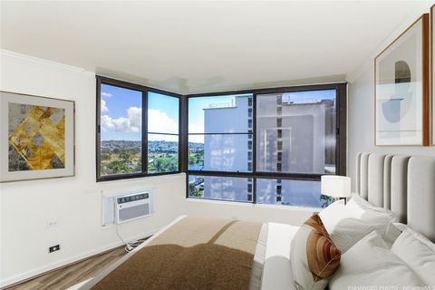 320 Liliuokalani Avenue 702 Honolulu HI 96815