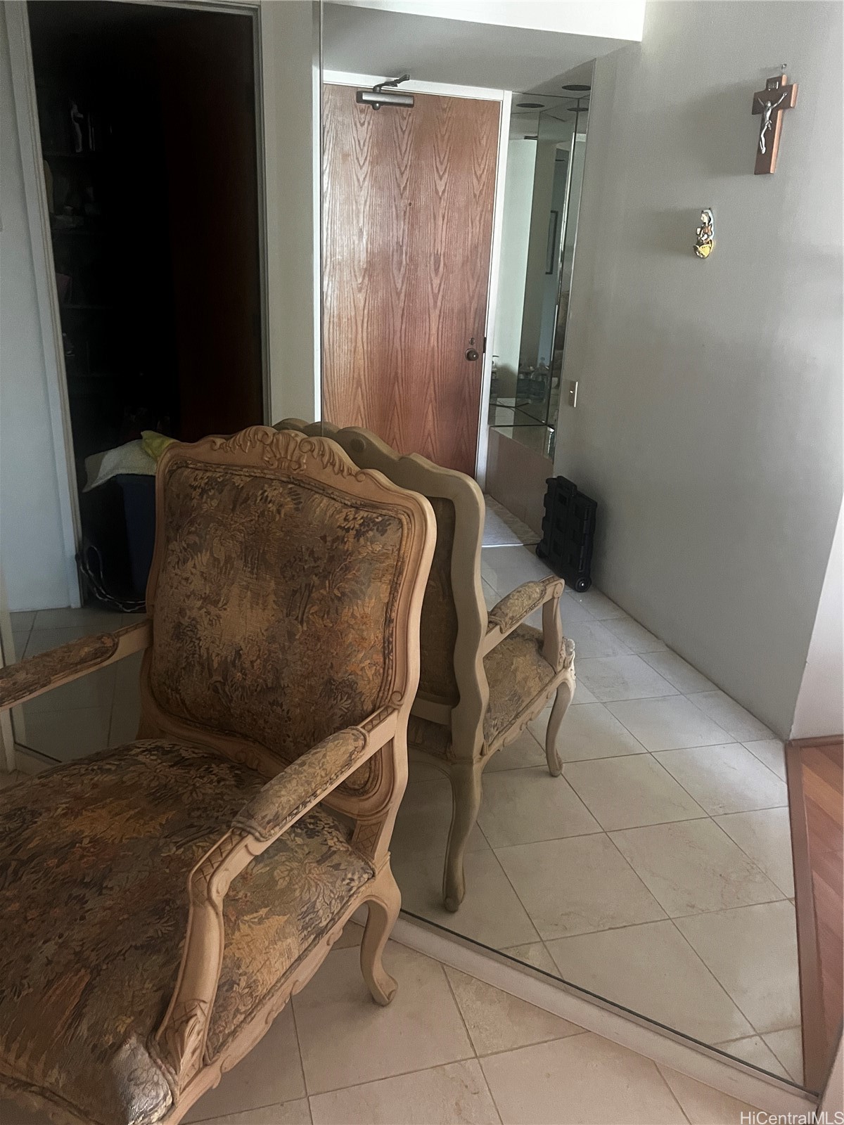 60 N Beretania Street 910