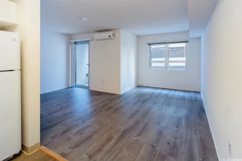 MLS: 202511785