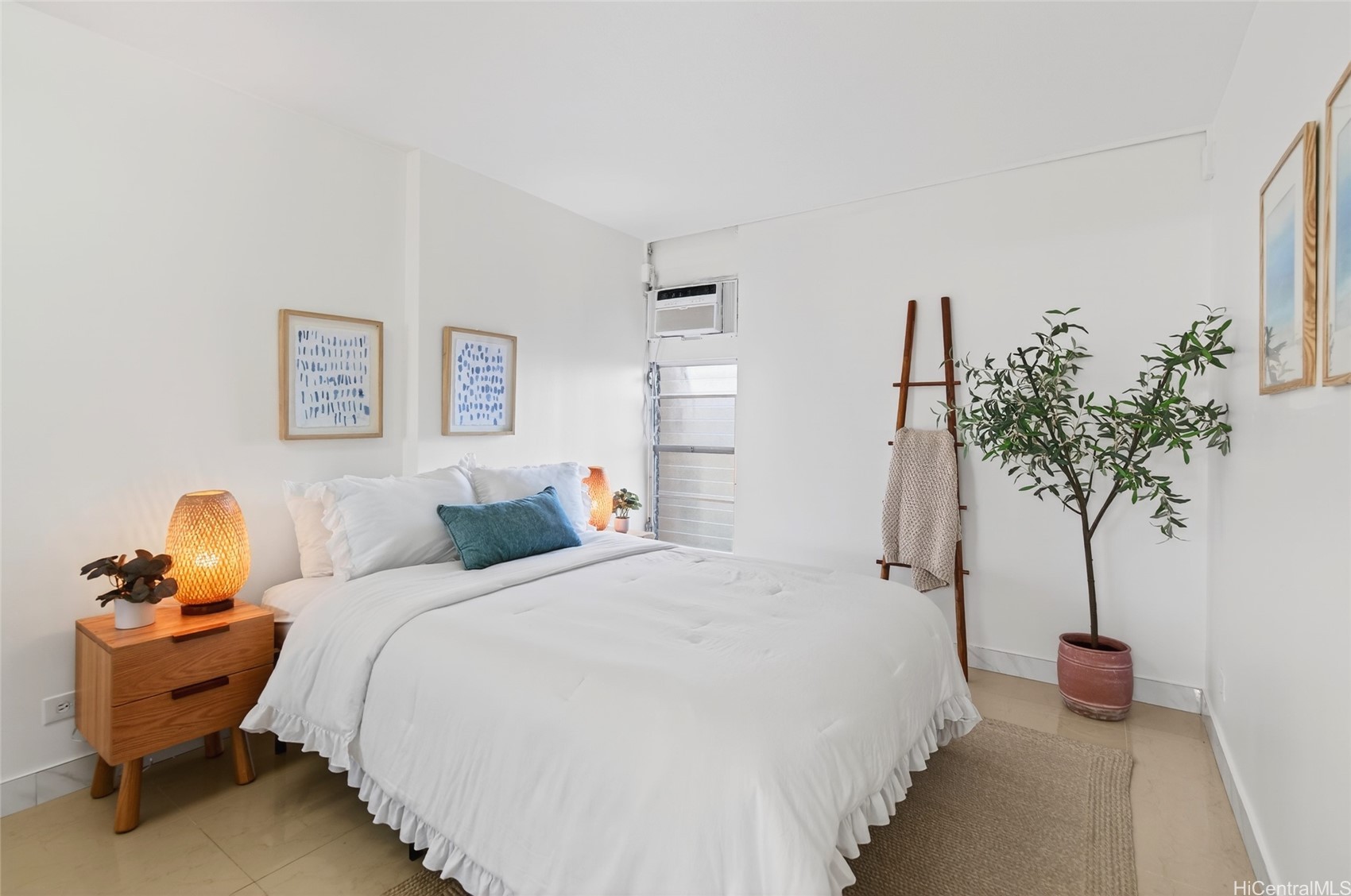 1050 Kinau Street 501