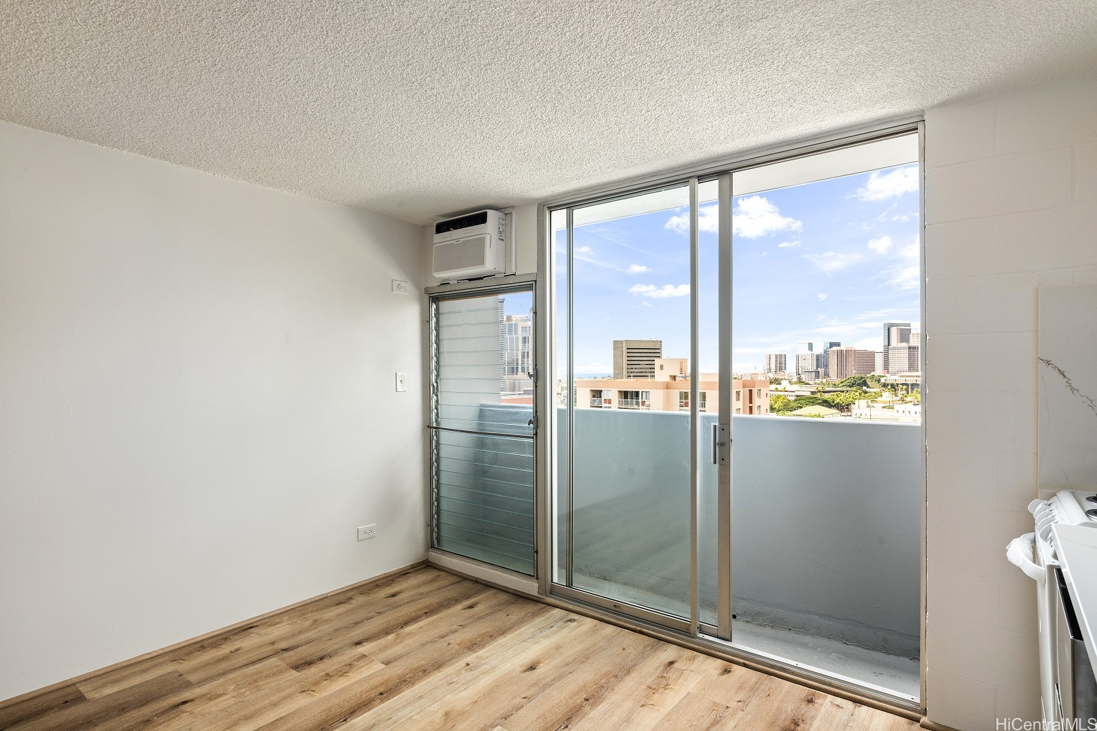 824 Kinau Street 902