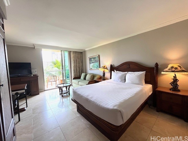 2045 Kalakaua Avenue 402