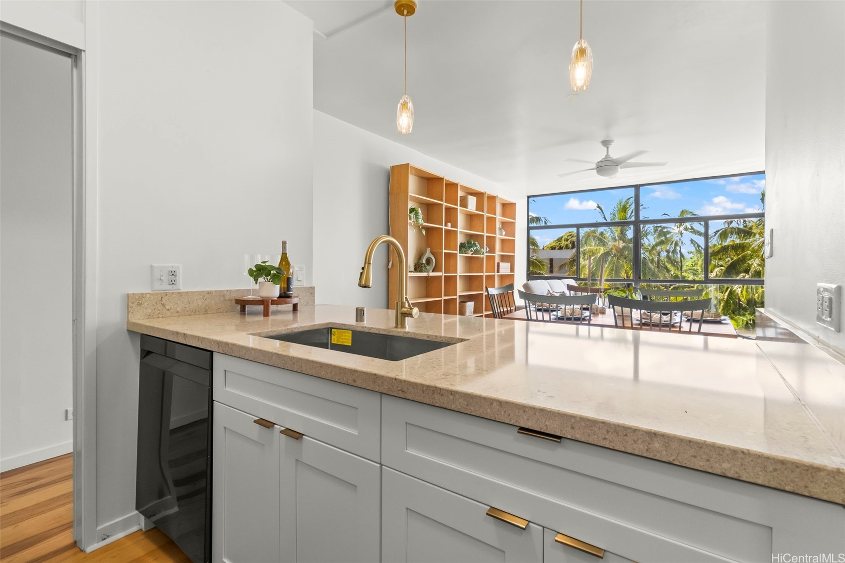 1020 Aoloa Place 9/409B