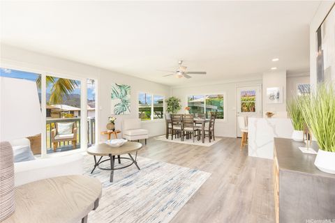 407 Keaniani Street B Kailua HI 96734