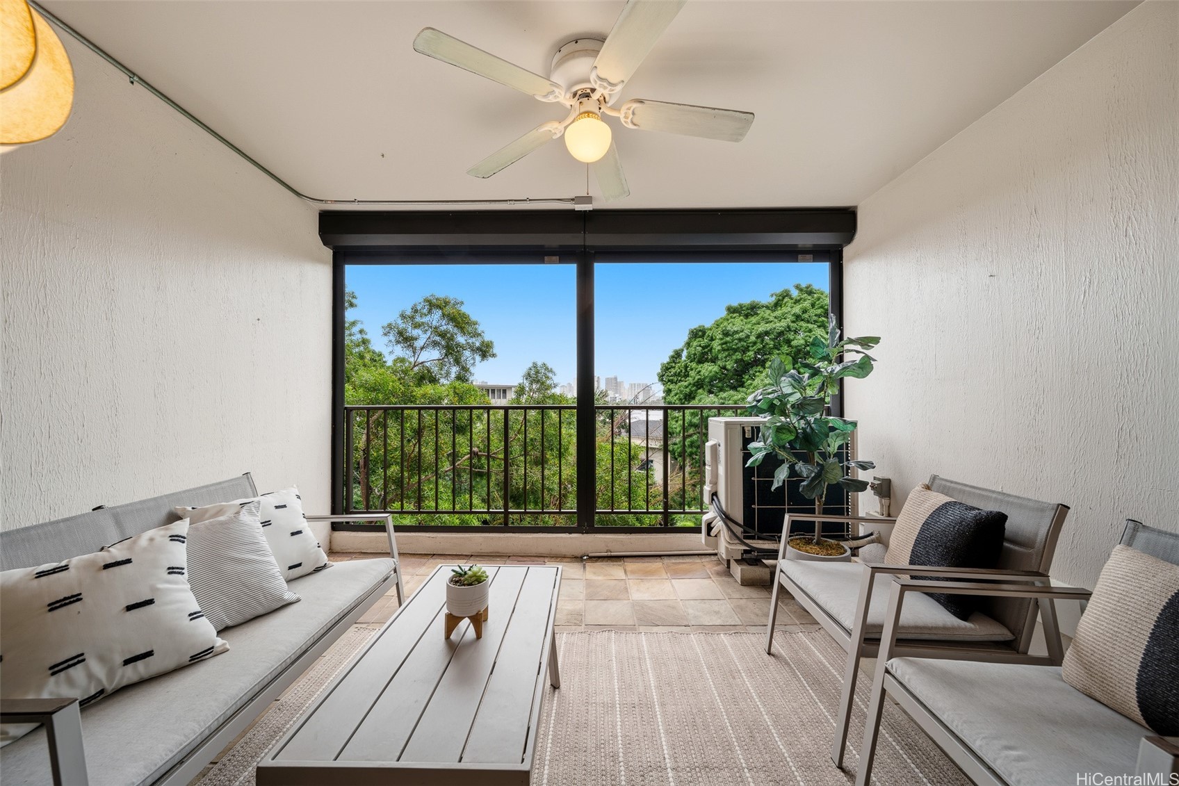 3138 Waialae Avenue 316