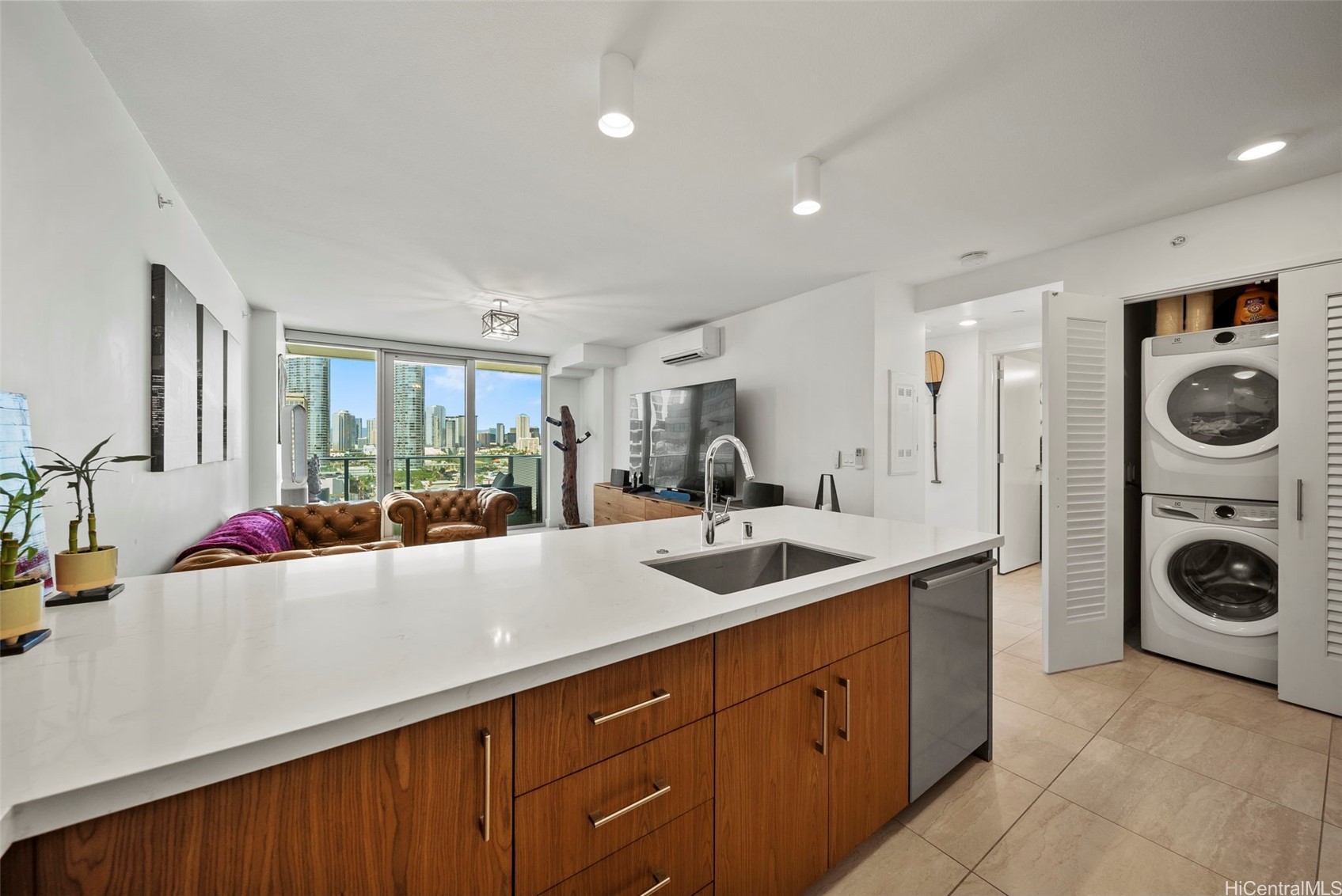 629 Keeaumoku Street 1308