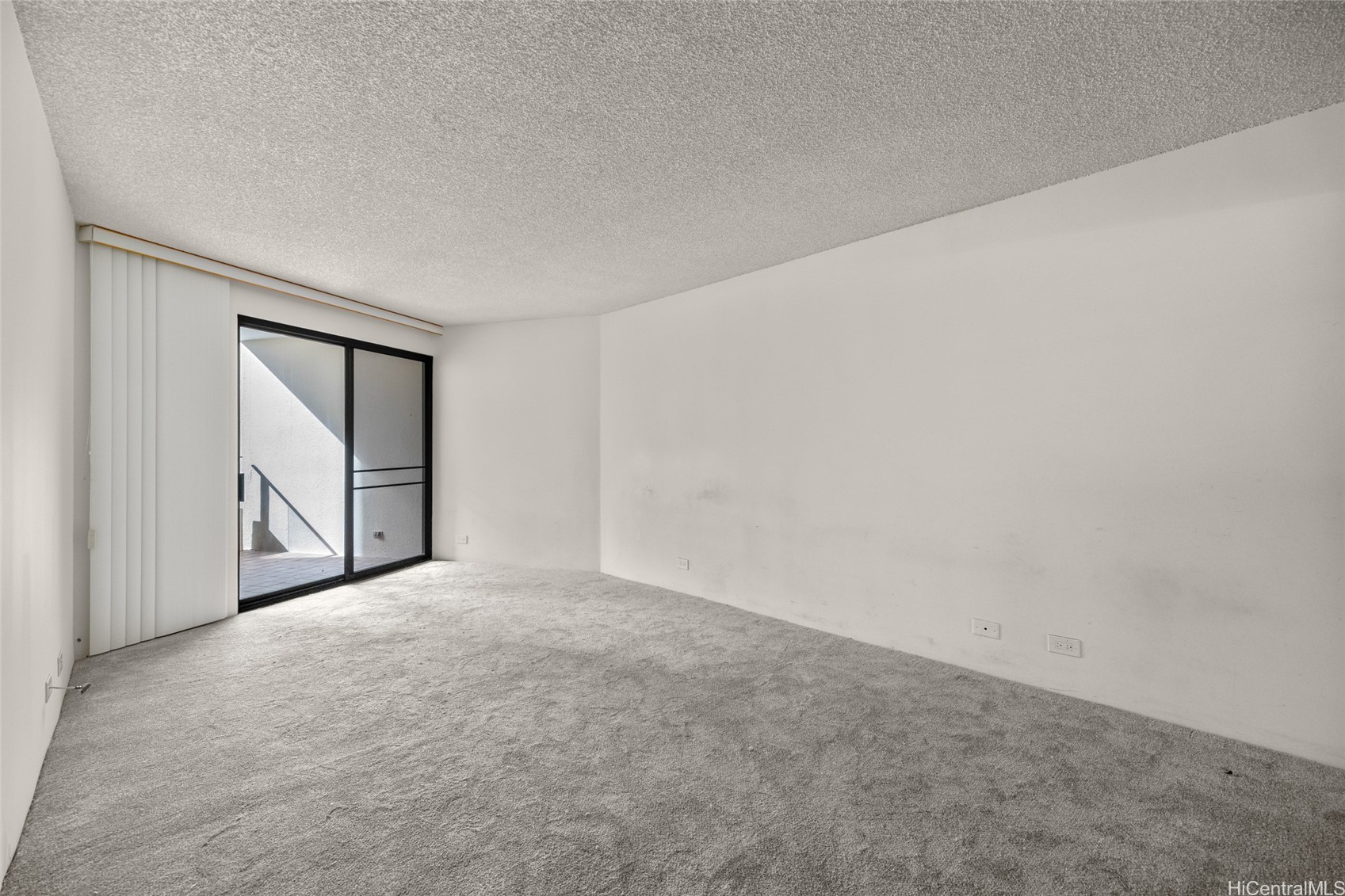 555 Hahaione Street 3E