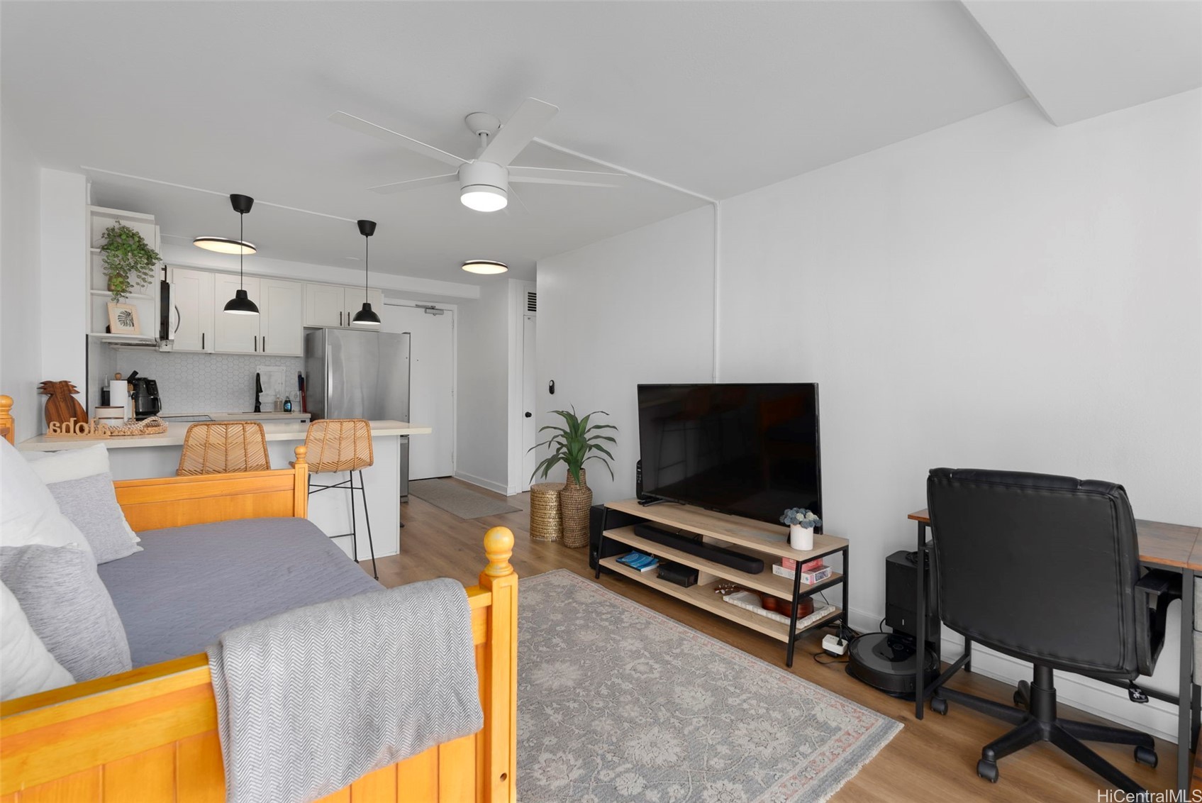 445 Kaiolu Street 609