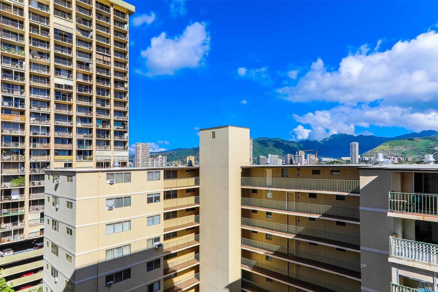 444 Kanekapolei Street 1008