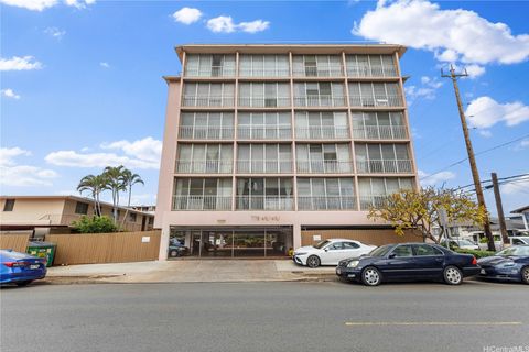 Photo of 778 Wiliwili Street #202, Honolulu, HI 96826 (MLS # 202528521)