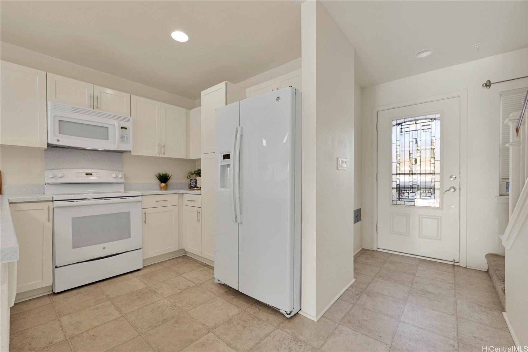 801 Kakala Street 902