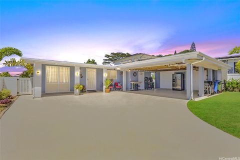 2306 Komo Mai Drive Pearl City HI 96782