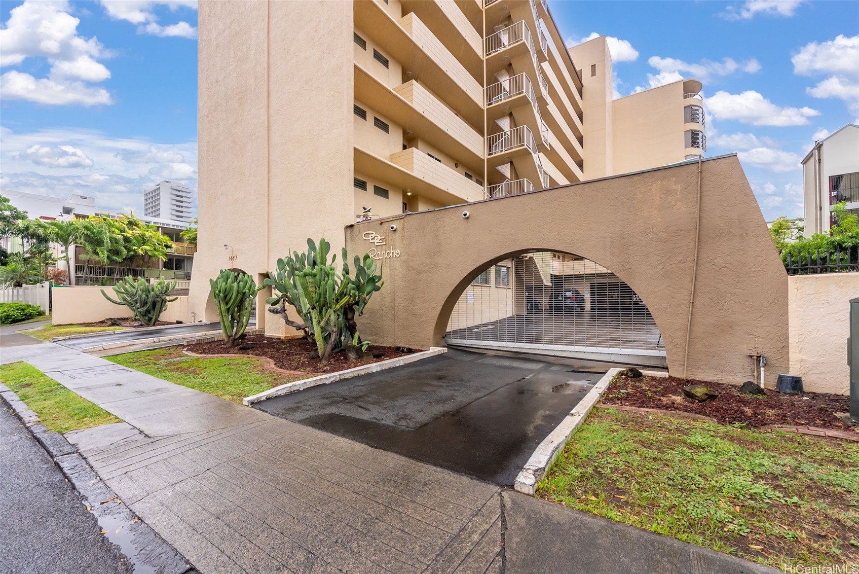 Ode Rancho Condominium