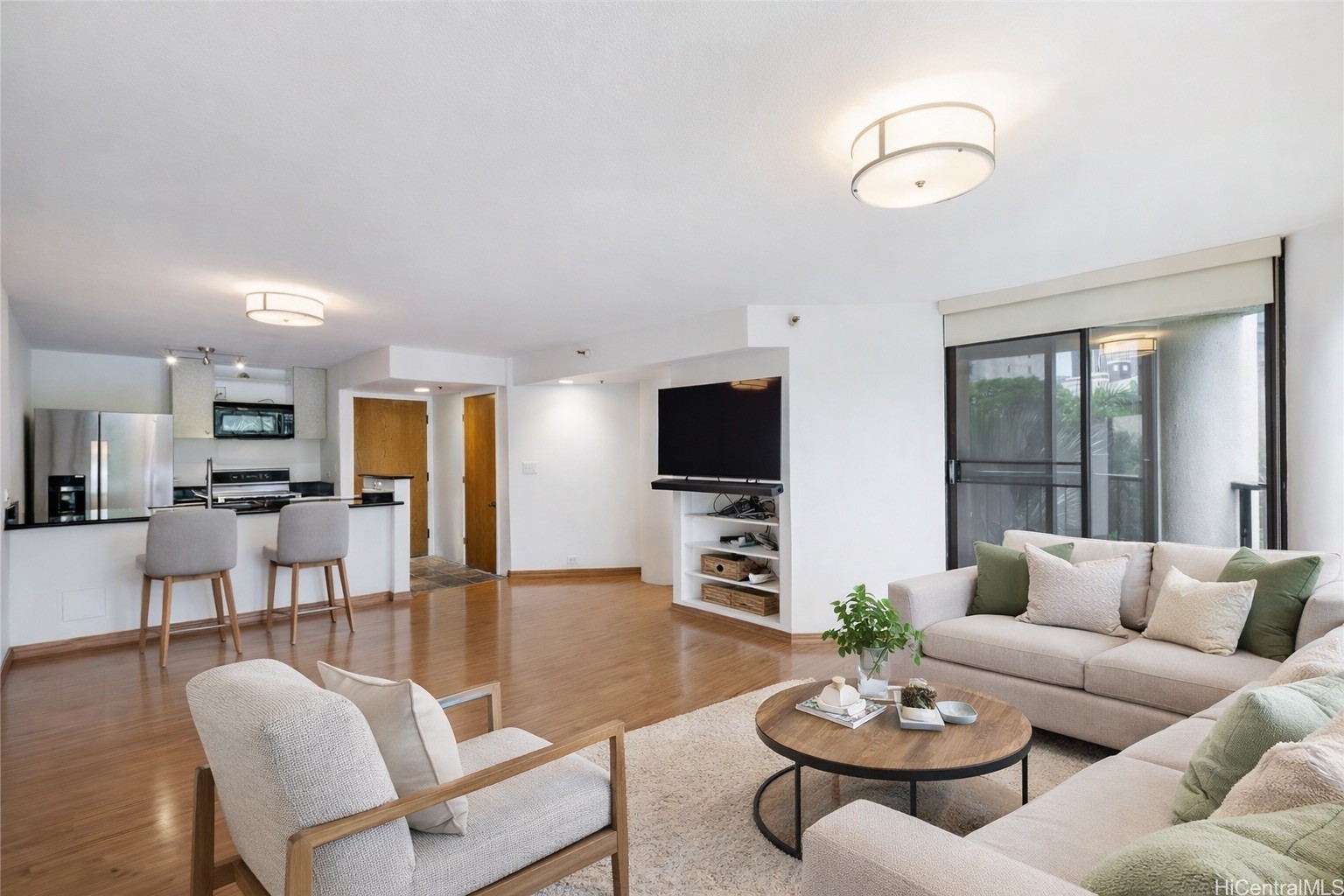 60 N Beretania Street 308